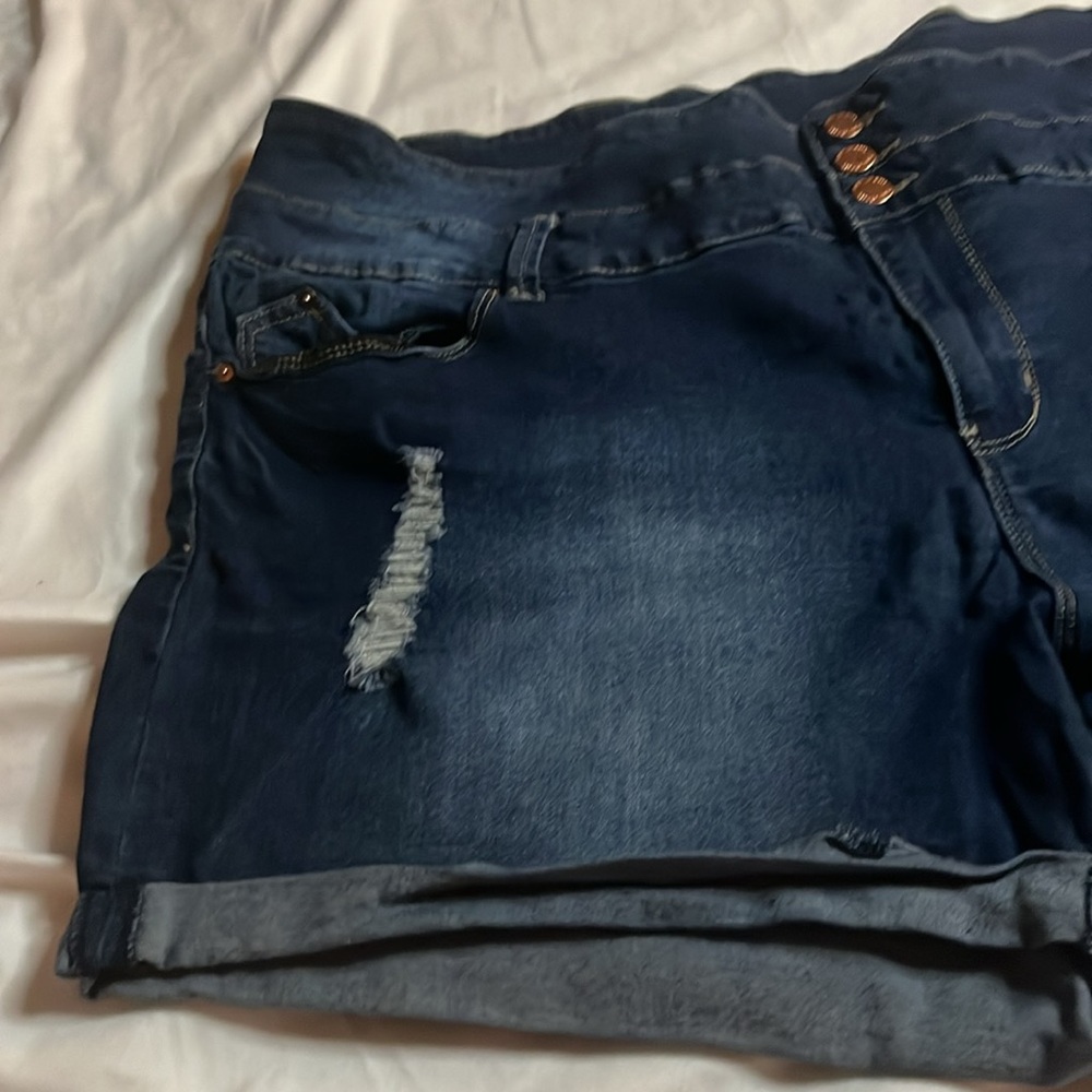 YMI Wanna Betta Butt Distressed Jean Shorts - Picture 2 of 7